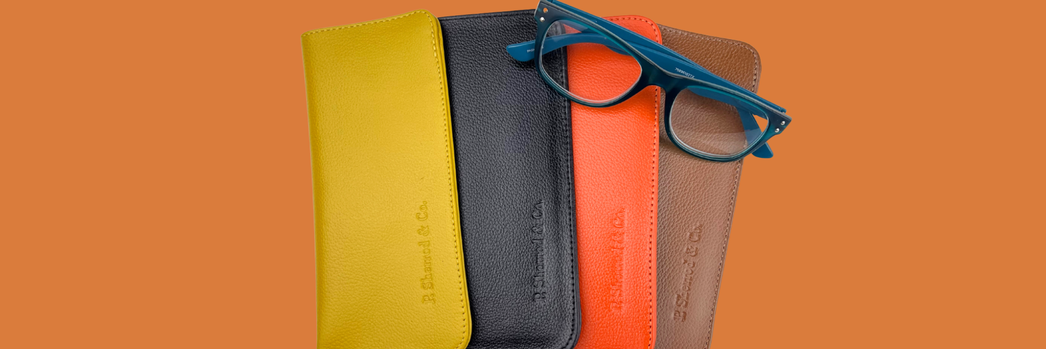 Wallets & Lifestyle Accessoriesslider_item_tEpaBG